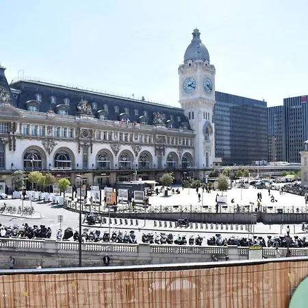 Appartamento Charming 2 Bedroom With View Of Gare De Lyon